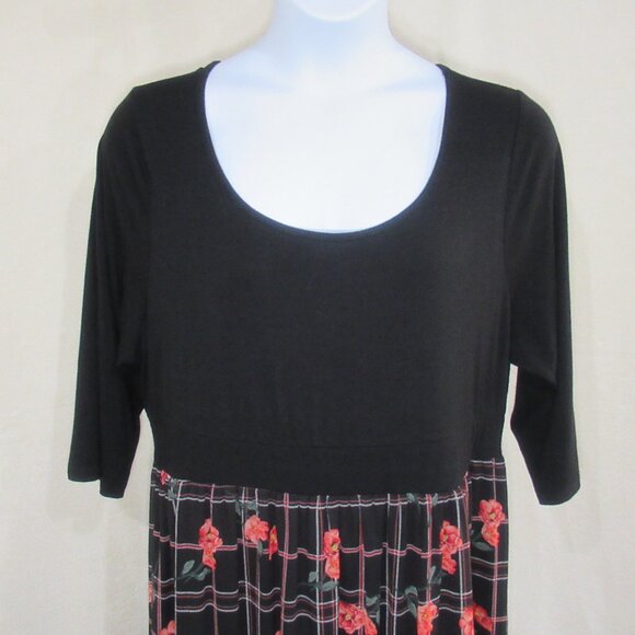 Torrid Plaid Floral Dress | Size 3 (3X) - Picture 2 of 15